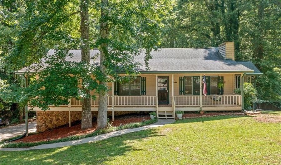 6226 Westridge Trce, Acworth, GA 30102 - 3 Beds, 2 Bath