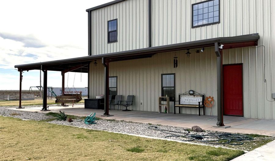 7683 Roswell Hwy, Artesia, NM 88210 - 6 Beds, 5 Bath
