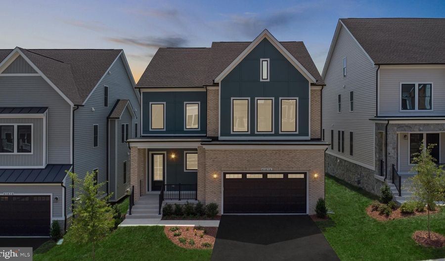 41878 NIGHT NURSE Cir, Brambleton, VA 20148 - 5 Beds, 5 Bath