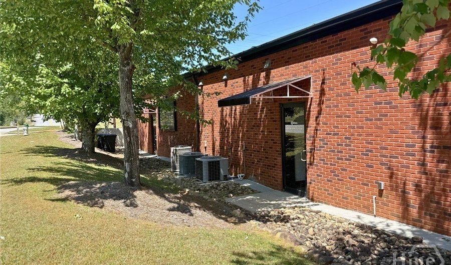 3149 Atlanta Hwy Suites A & B, Athens, GA 30606 - 0 Beds, 0 Bath