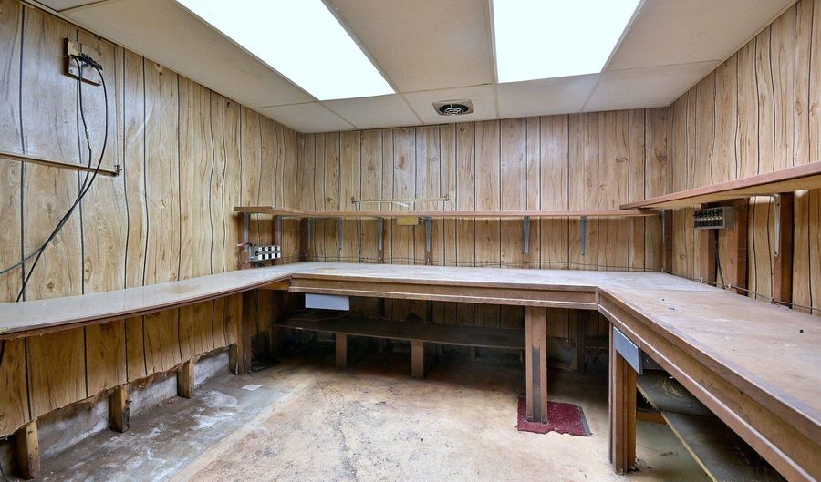 38393 N Lakeside Pl, Antioch, IL 60002 - 3 Beds, 1 Bath