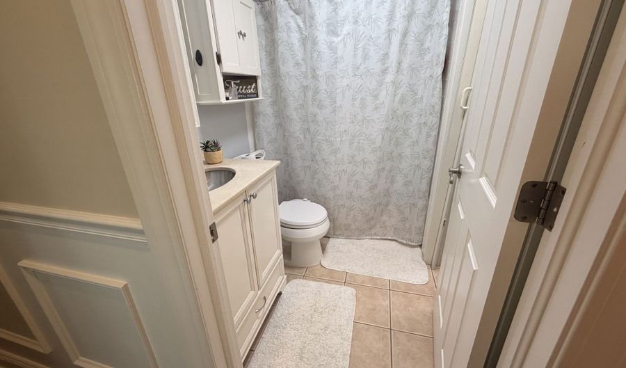 10 Scuppo Rd A15, Danbury, CT 06811 - 2 Beds, 1 Bath