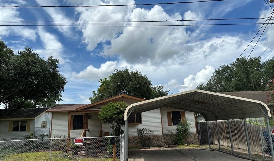 1411 Consuelo St, Alice, TX 78332 - 3 Beds, 1 Bath