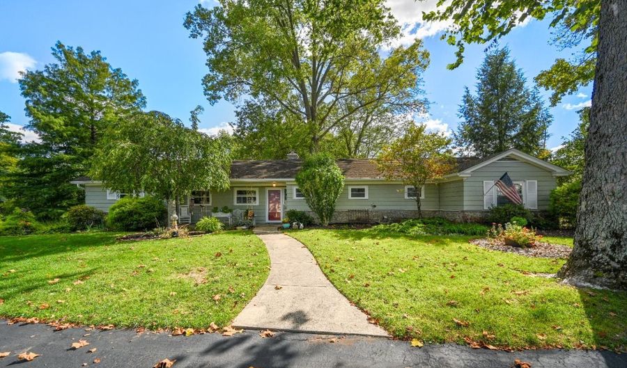 711 Sycamore Rd, Batesville, IN 47006 - 4 Beds, 3 Bath