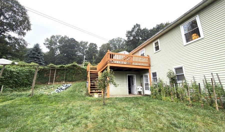 48 Byram Ave, Andover, NJ 07801 - 5 Beds, 2 Bath