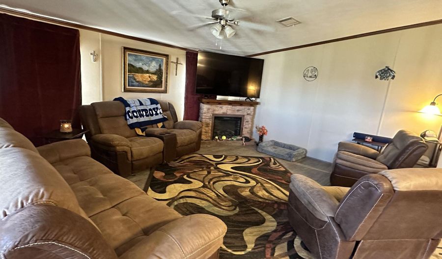 2 Canary Ct, Artesia, NM 88210 - 3 Beds, 2 Bath