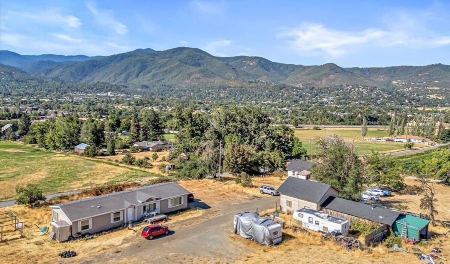 1330 N Mountain Ave, Ashland, OR 97520 - 3 Beds, 2 Bath
