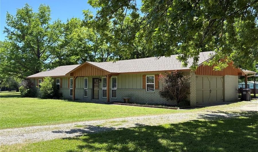 16217 County Road 1586, Ada, OK 74820 - 3 Beds, 2 Bath