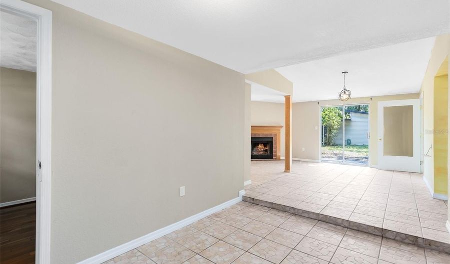 3513 FAIRWAY Ln, Orlando, FL 32804 - 3 Beds, 1 Bath