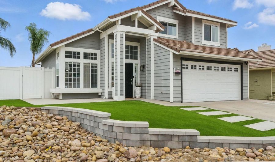 1595 Bay Meadows Dr, Alpine, CA 91901 - 3 Beds, 3 Bath