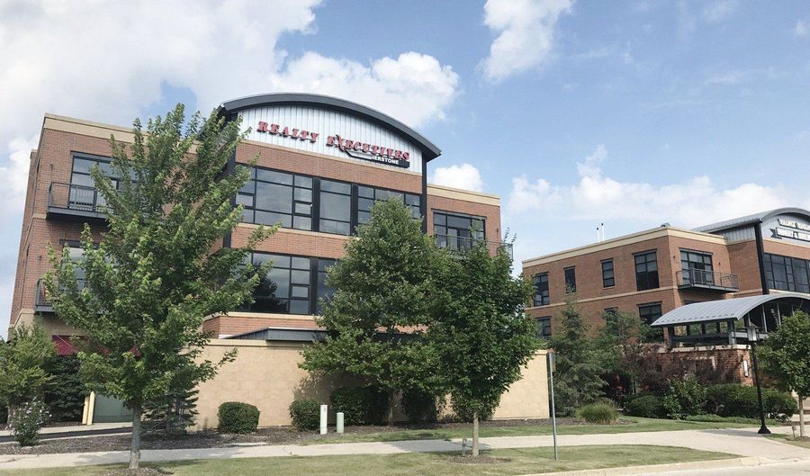 2390 Esplanade Dr 206, Algonquin, IL 60102 - 0 Beds, 0 Bath