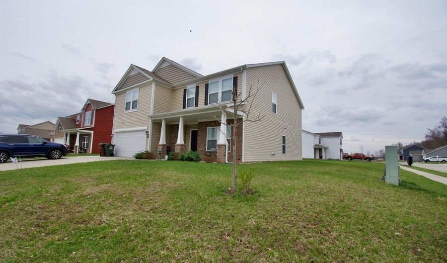 267 Lilly Ln, Batesville, IN 47006 - 5 Beds, 3 Bath
