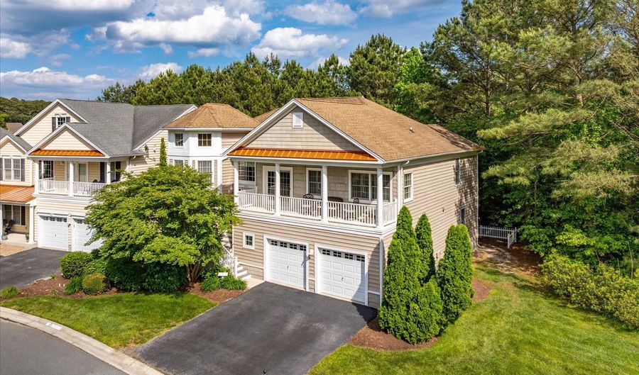 8705 HABITAT Ct, Berlin, MD 21811 - 5 Beds, 4 Bath