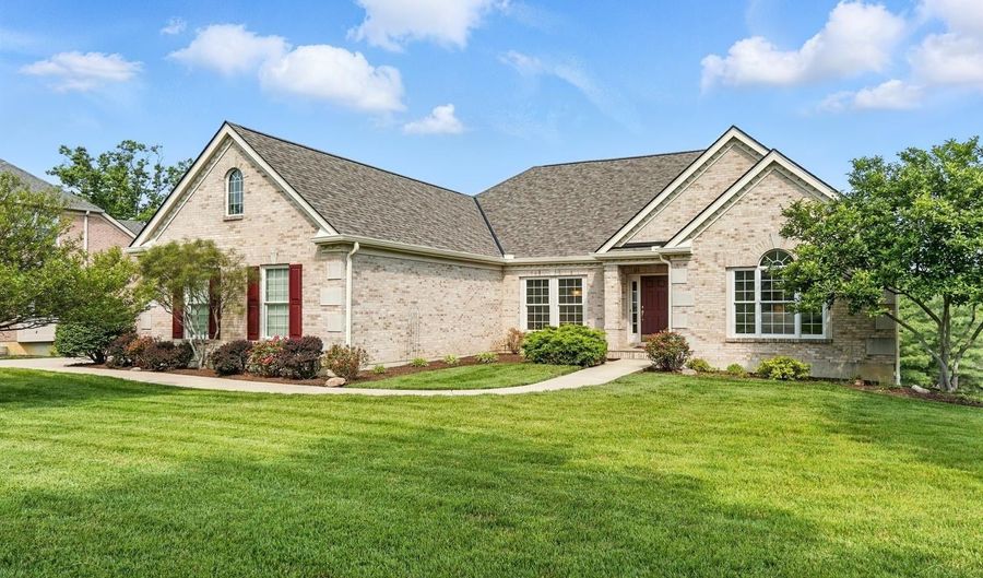 7782 Ingrams Ridge Dr, Anderson Twp., OH 45244 - 3 Beds, 3 Bath
