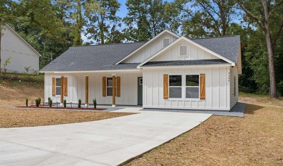4380 Navajo Ln SE, Acworth, GA 30102 - 3 Beds, 2 Bath