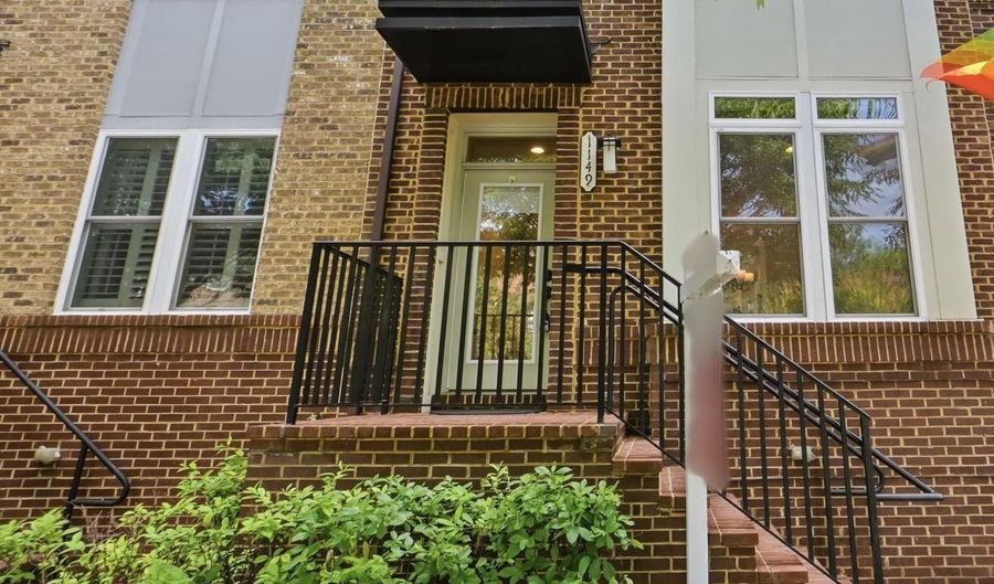 1149 S MONROE St, Arlington, VA 22204 - 4 Beds, 5 Bath