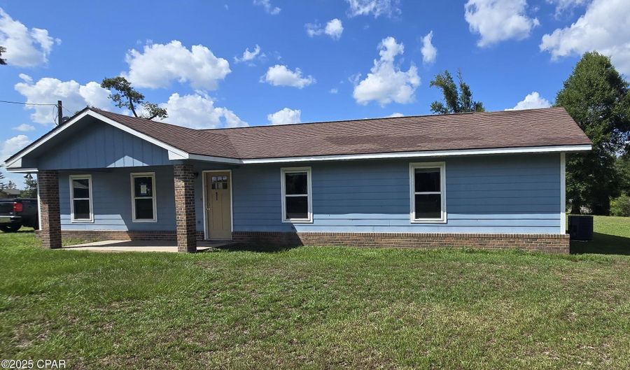 23514 NW Black Bottom Rd, Altha, FL 32421 - 3 Beds, 2 Bath
