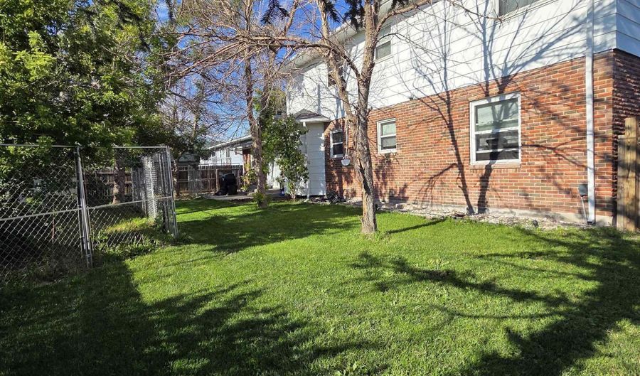 4702 WINDMILL Rd, Cheyenne, WY 82009 - 5 Beds, 2 Bath