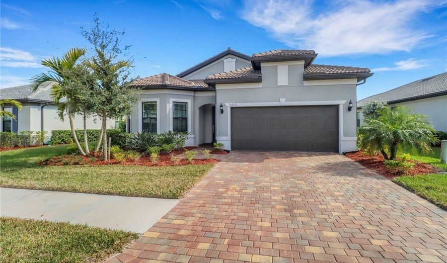 16562 Windsor Way, Alva, FL 33920 - 2 Beds, 2 Bath