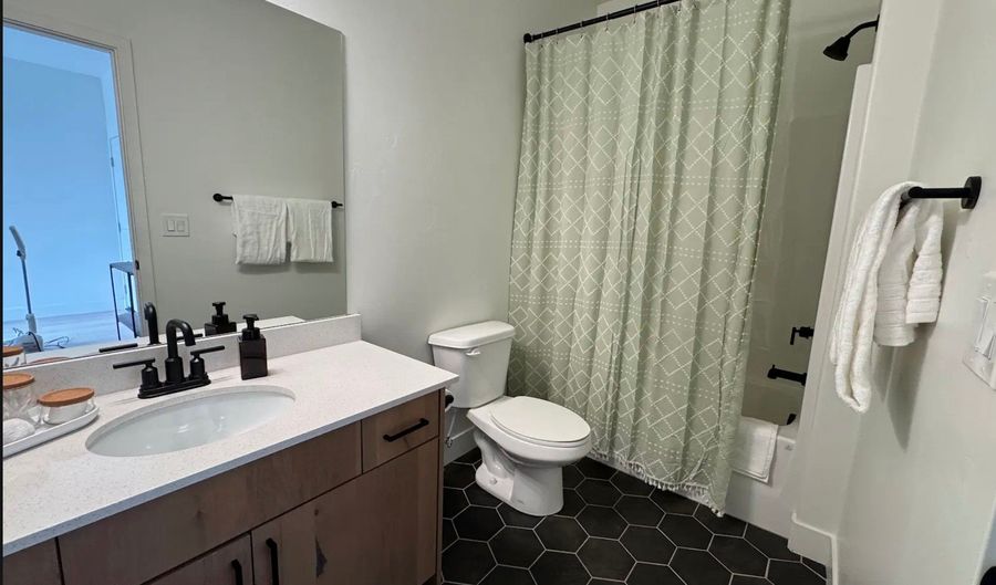 514 S 900 W, American Fork, UT 84003 - 4 Beds, 4 Bath