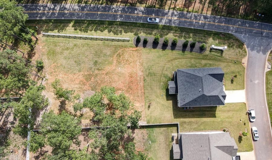 4002 Hometown Way, Boiling Springs, SC 29316 - 5 Beds, 3 Bath