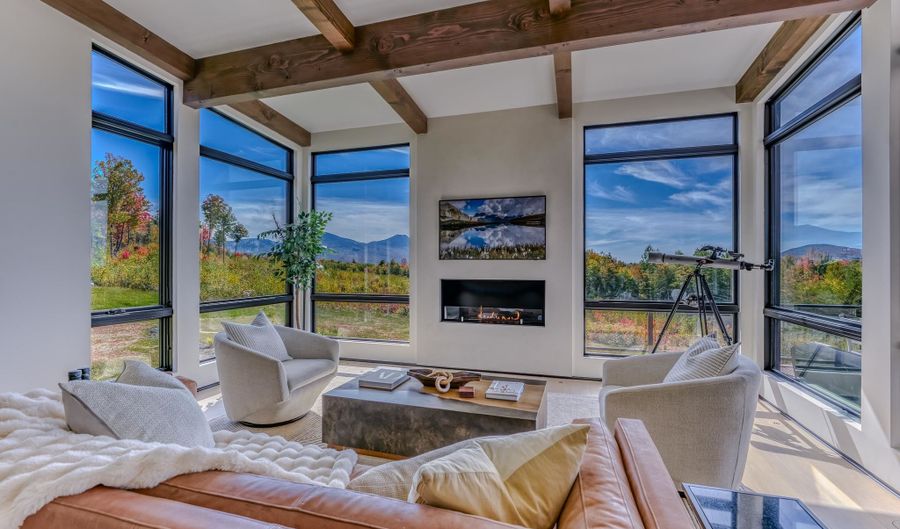 289 Ledgewood Dr, Bethlehem, NH 03574 - 4 Beds, 4 Bath