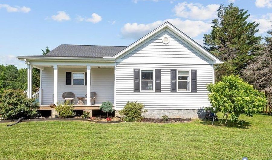 9200 Pridesville Rd, Amelia, VA 23002 - 3 Beds, 2 Bath