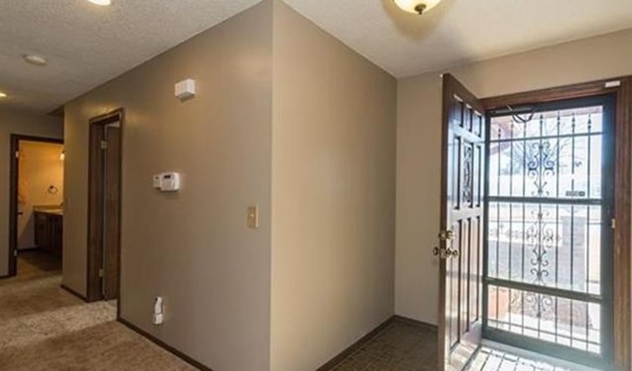 6712 Dorsett Dr, Bartlesville, OK 74006 - 3 Beds, 2 Bath