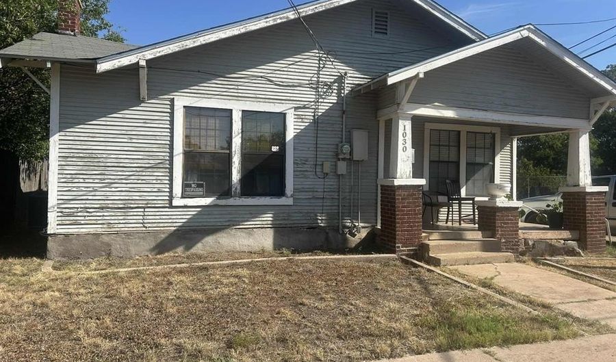 1030 S 10th St, Abilene, TX 79602 - 2 Beds, 1 Bath