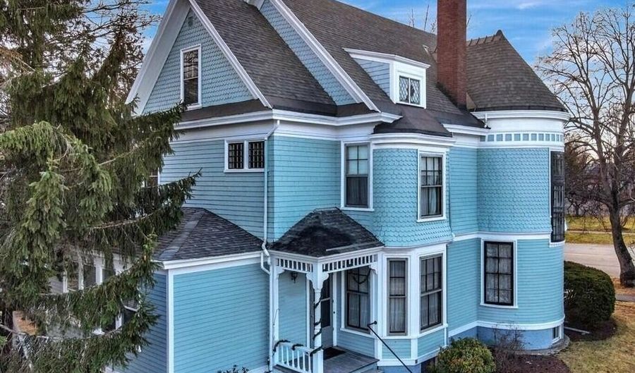 2 W Broadway, Bangor, ME 04401 - 3 Beds, 0 Bath