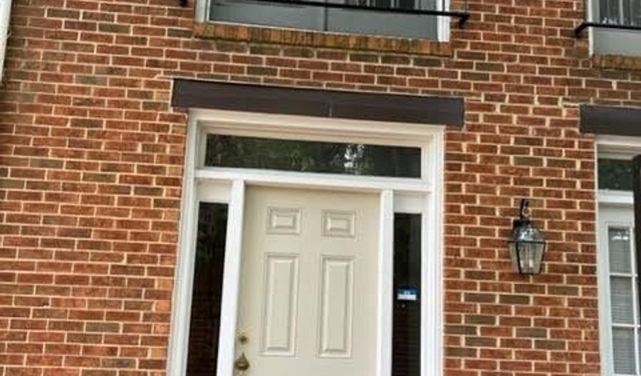 4100 11TH St N, Arlington, VA 22201 - 3 Beds, 2 Bath