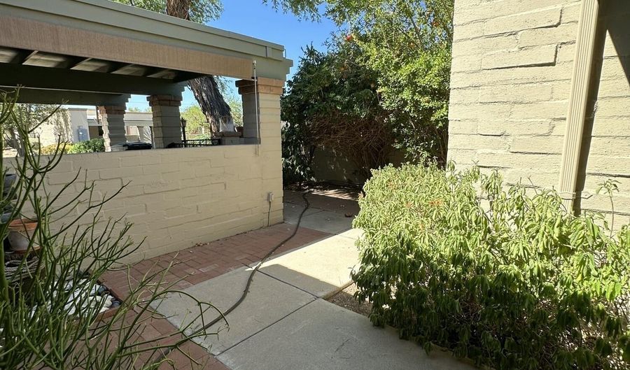 4155 E Megan Dr, Tucson, AZ 85712 - 2 Beds, 2 Bath