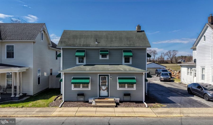 11 N MAIN St, Magnolia, DE 19962 - 5 Beds, 2 Bath