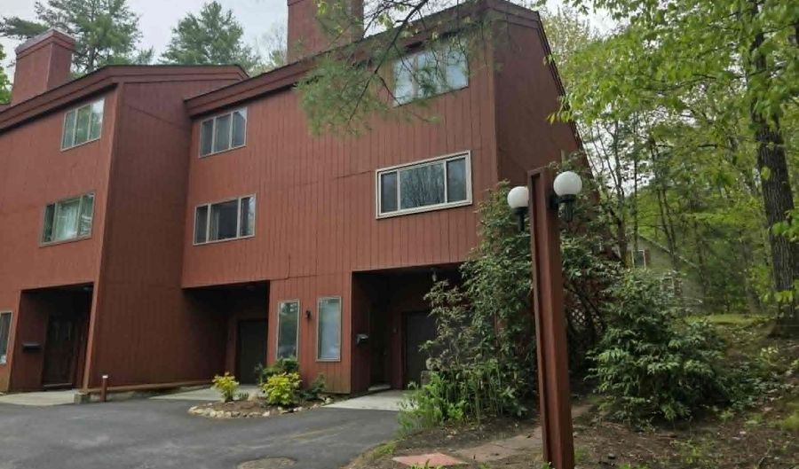 9 Evergreen Ln, Brattleboro, VT 05301 - 2 Beds, 2 Bath