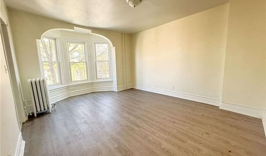 204 N 9th St 2, Allentown, PA 18102 - 1 Beds, 1 Bath