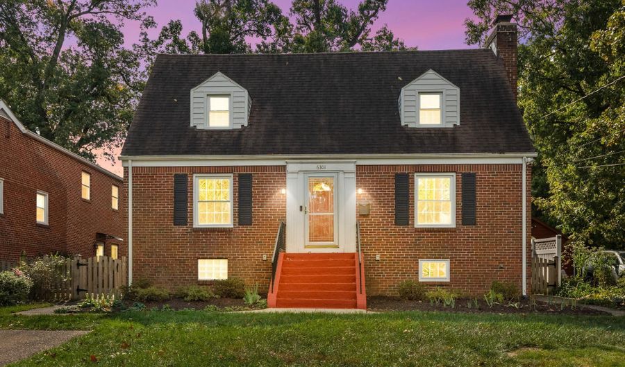 6301 PONTIAC St, Berwyn Heights, MD 20740 - 4 Beds, 4 Bath