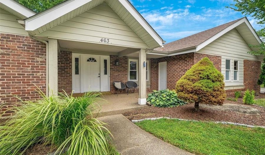 463 Londondary Dr, Ballwin, MO 63011 - 4 Beds, 3 Bath