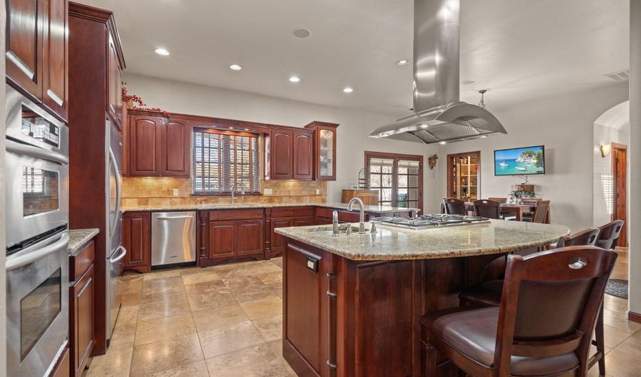 2686 Della Rd SW, Albuquerque, NM 87105 - 4 Beds, 4 Bath