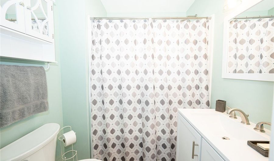49 Lorain St, Angola, NY 14006 - 2 Beds, 1 Bath