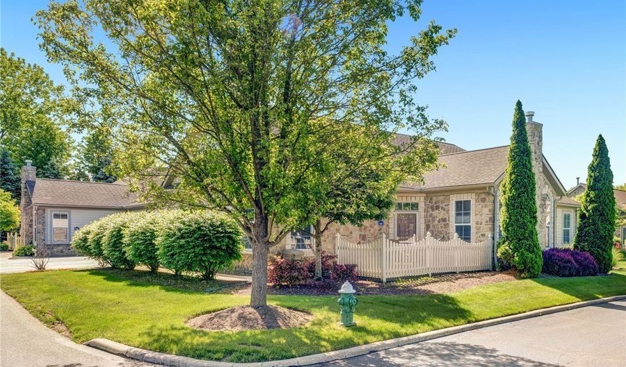 190 Sandover Dr, Aurora, OH 44202 - 3 Beds, 3 Bath