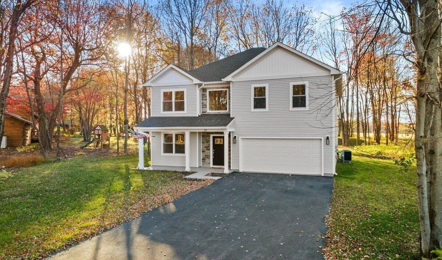21 Piute Trl, Albrightsville, PA 18210 - 4 Beds, 2 Bath