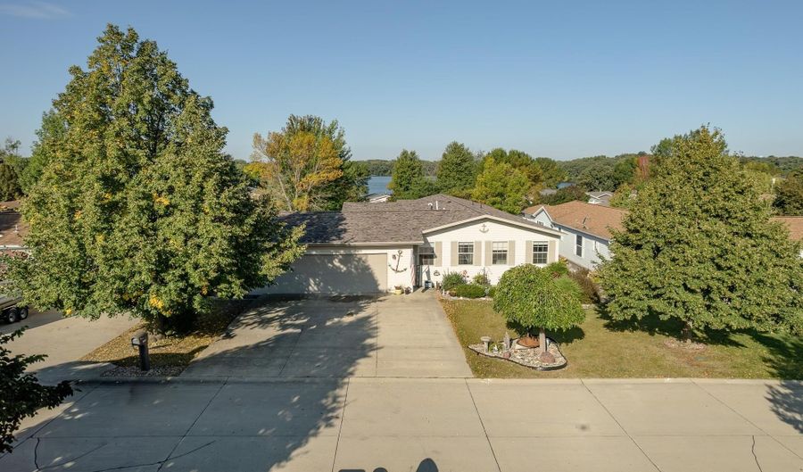 1301 Wood Duck Rd, Arnolds Park, IA 51331 - 3 Beds, 2 Bath