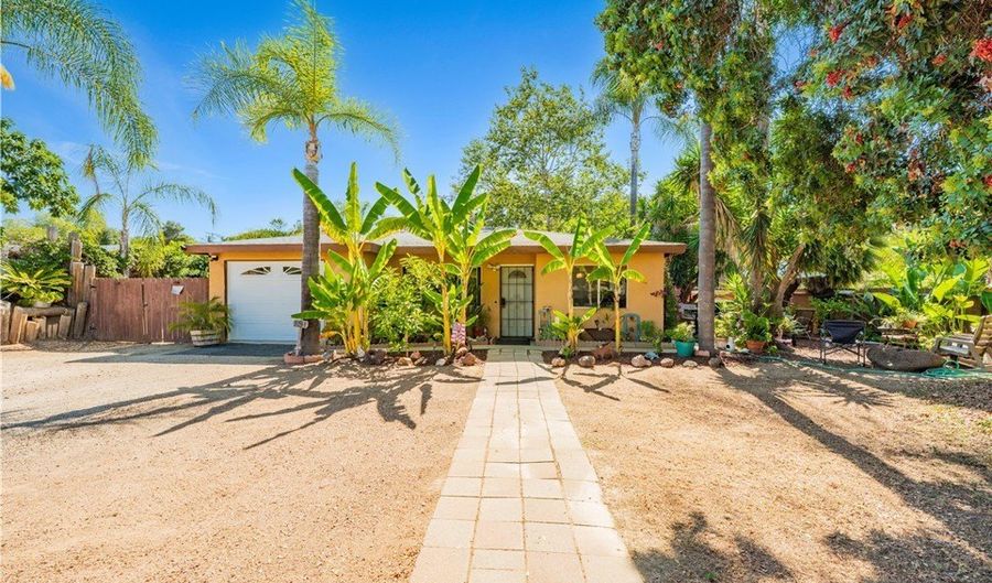 2048 Pomegranate Ln, Fallbrook, CA 92028 - 3 Beds, 2 Bath