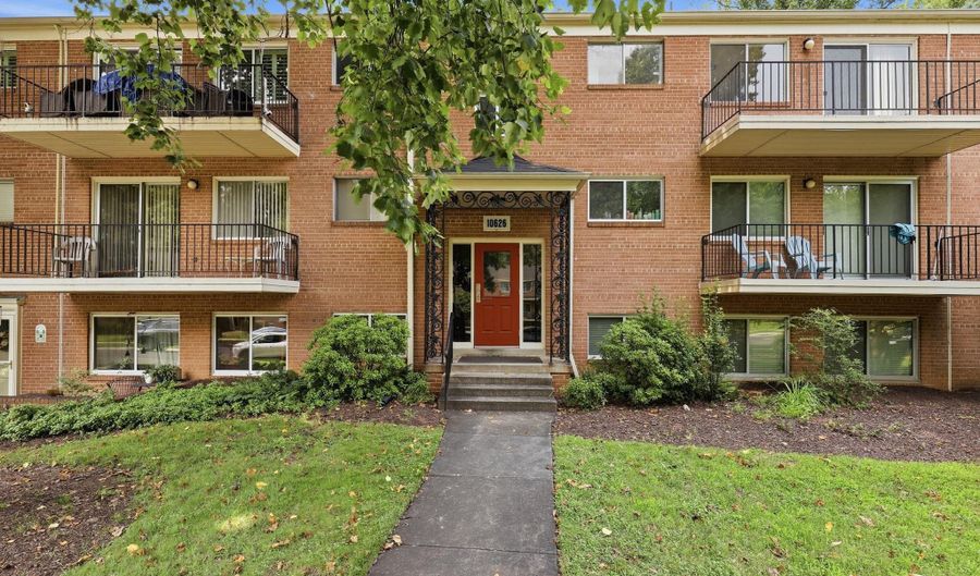 10626 WEYMOUTH St 101, Bethesda, MD 20814 - 2 Beds, 1 Bath