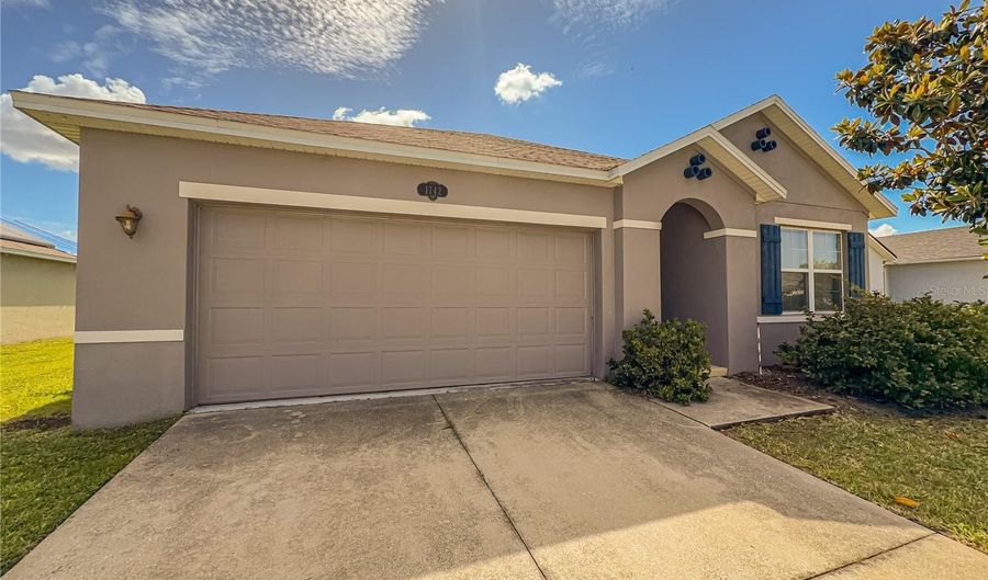 1742 VAN GOGH Dr, Auburndale, FL 33823 - 3 Beds, 2 Bath