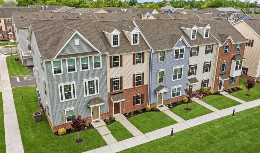 19 Kiln, Aberdeen Twp., NJ 07721 - 3 Beds, 4 Bath