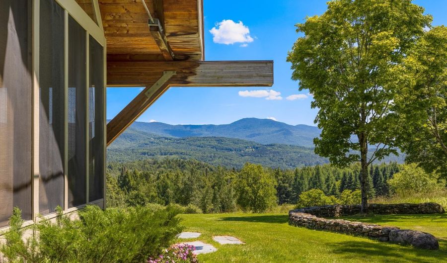 710 Tansy Hill Rd, Stowe, VT 05672 - 2 Beds, 3 Bath