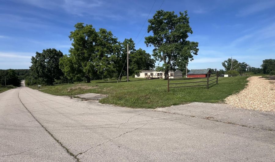 1032 County Road A-409, Ava, MO 65608 - 5 Beds, 3 Bath