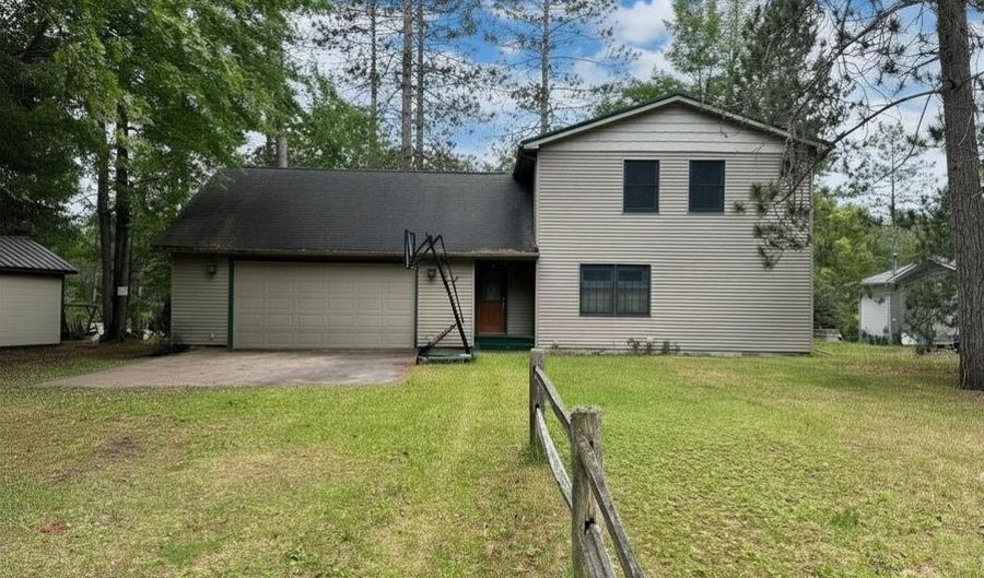 4867 E Shore Dr, Alger, MI 48610 - 4 Beds, 2 Bath