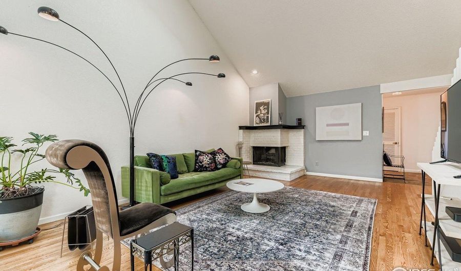 5472 White Pl, Boulder, CO 80303 - 3 Beds, 2 Bath